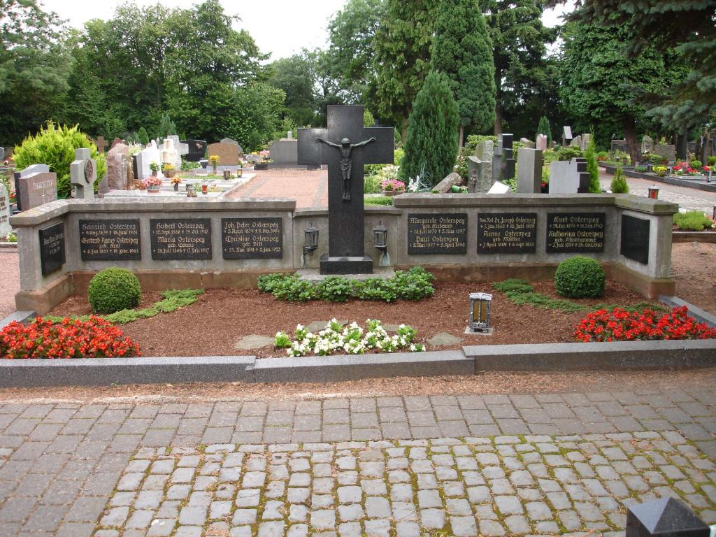 Grabstätte auf dem Mechernicher Friedhof